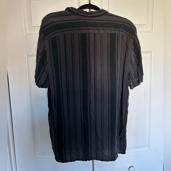 Men’s Black & Grey Button Up - L - EUC - Picture 2 of 3